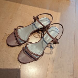 Charles and Keith Size 7 sandals
